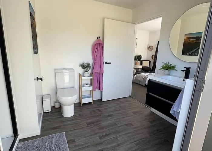 Stylish Okareka Retreat Views, In 3*